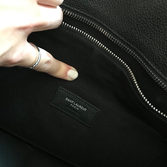 Saint Laurent Sac de jour in Grained Leather Black - Picture 7 of 7